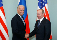 Joe Biden und Wladiimir Putin sind erneut im Geschäft miteinander, auf diesem Bild vor zehn Jahren im persönlichen Treffen, 2021 am Telefon bei der Verlängerung des "New Start"-Abkommens. Foto: dpa