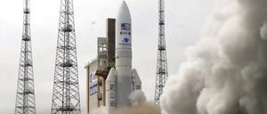  Eine Ariane-Rakete mit dem Forschungsroboter «Juice» hebt vom europäischen Weltraumbahnhof ab. Die europäische Raumfahrtsonde ist am 14.04.23 zum Gasplaneten Jupiter gestartet. Es ist das bislang am weitesten entfernte Ziel der europäischen Raumfahrtagentur Esa. 