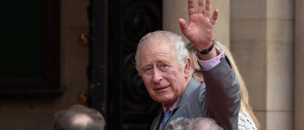 König Charles wird aufgrund einer Krebserkrankung kürzertreten.