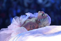 Bei der Verleihung der Grammy Awards am 28. Januar war Lady Gaga noch auf der Bühne zu sehen. Foto: afp/Timothy A. Clary