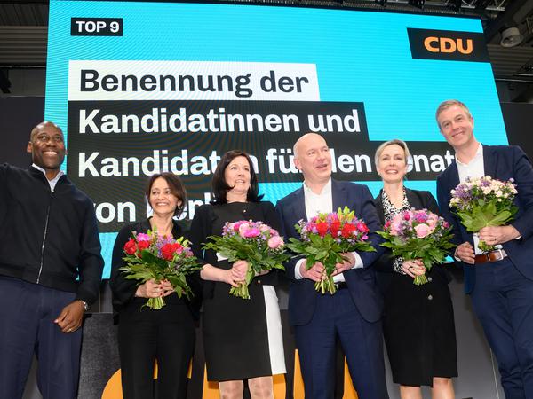 Die designierten Mitglieder der CDU im neuen Berliner Senat beim Landesparteitag.