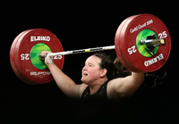 Die Gewichtheberin Laurel Hubbard ist die erste trans Athletin, die bei Olympischen Spielen antritt. Foto: picture alliance/dpa/AP