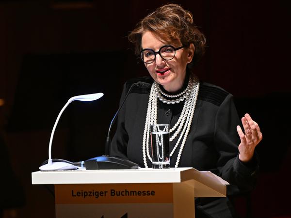 Die französisch-israelische Soziologin Eva Illouz bei ihrer Laudatio.