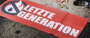 Die Klimagruppe Letzte Generation will bei Wahl für das EU-Parlament Anfang Juni teilnehmen. Für den 16. März sind „ungehorsame Versammlungen“ in ganz Deutschland geplant. 