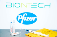 Die Impfstoffhersteller Pfizer und Biontech sind in der Forschung schon sehr weit. Foto: imago images
