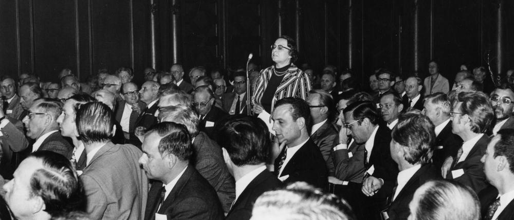 Einzigartig: Die Chemikerin Margot Becke auf der Hauptversammlung der Max-Planck-Gesellschaft 1973 in Bremen.
