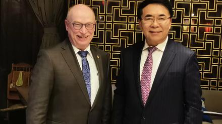 Der ehemalige CAS-Präsident Bai Chunli und Max-Planck-Präsident Martin Stratmann im April 2019 in Peking
