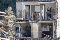 Was vom Häuschen übrigblieb: Zerstörtes Eigenheim in der rheinland-pfälzischen Gemeinde Mayschoß. Foto: imago