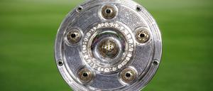 Die Entscheidung über die Deutsche Meisterschaft im Männerfußball fällt erst am letzten Spieltag der Bundesliga.