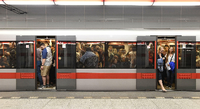 Prag plant eine vierte Metro-Linie. Bei Smog Alarm, ist der öffentliche Nahverkehr kostenlos. Foto: CTK Photo/imago