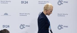 Julia Nawalnaja, Ehefrau von Alexej Nawalny, nimmt an der Sicherheitskonferenz teil und geht über die Bühne. 
