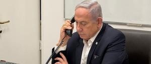 Israels Premierminister Benjamin Netanjahu telefonierte nach der Attacke des Iran mit US-Präsident Joe Biden. Das Verhältnis gilt als angespannt.