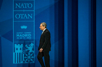 Nato-Generalsekretär Jens Stoltenberg begrüßt den Präsident der Türkei Tayyip Erdogan zum NATO-Gipfel Foto: dpa/Bernat Armangue