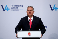 Fühlt sich sicher: Ministerpräsident Viktor Orbán bei einem Treffen der Visegrád-Staaten. REUTERS/Bernadett Szabo