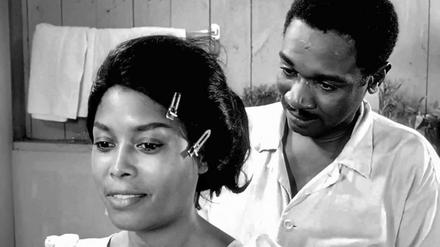 Ivan Dixon und Abbey Lincoln in Michael Roemers Klassiker „Nothing but a Man“ von 1964.