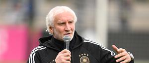 Rudi Völler soll Fans und Nationalmannschaft wieder näher zusammenbringen. 