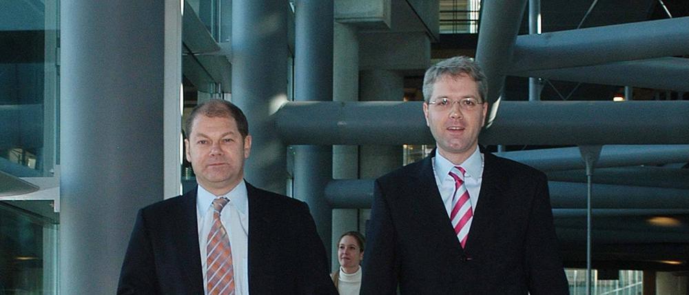 Olaf Scholz und Norbert Röttgen im Jahr 2006: Als parlamentarische Geschäftsführer von SPD- beziehungsweise Unionsfraktion in der großen Koalition verbrachten sie viel Zeit miteinander – und begannen sich zu duzen.