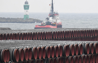 Die letzten Rohre für die Pipeline Nord Stream 2 sollen bis Ende August verlegt sein. Foto: Stefan Sauer/dpa