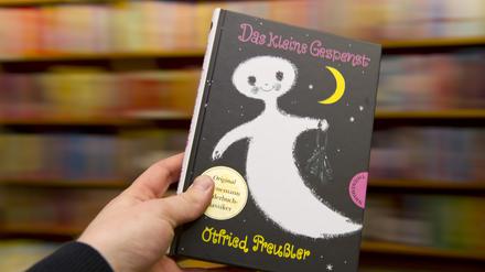 Der Kinderbuchklassiker von Otfried Preußler erschien erstmals 1966. Seinem Werk widmet das Stabi Kulturwerk jetzt eine eigene Ausstellung. 