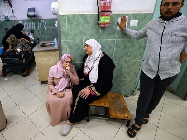 Die Lage in den letzten drei Krankenhäusern Gazas ist katastrophal. Am Freitag wurden bis zum frühen Nachmittag 109 Palästinenser getötet – wie das Hamas-geführte Gesundheitsministerium mitteilte.
