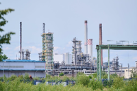 Die Bundesregierung gibt der PCK-Raffinerie im brandenburgischen Schwedt eine Produktionsgarantie für die nächsten Jahre. Foto: dpa