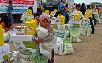 Die meisten Jemeniten:innen sind tagtäglich auf Hilfe angewiesen. Foto: Khaled Ziad/AFP