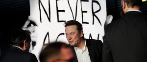 „Never again“, „nie wieder“, lautete der Titel einer Konferenz in Krakau, auf der Elon Musk über den Antisemitismus in sozialen Medien gesprochen hat.