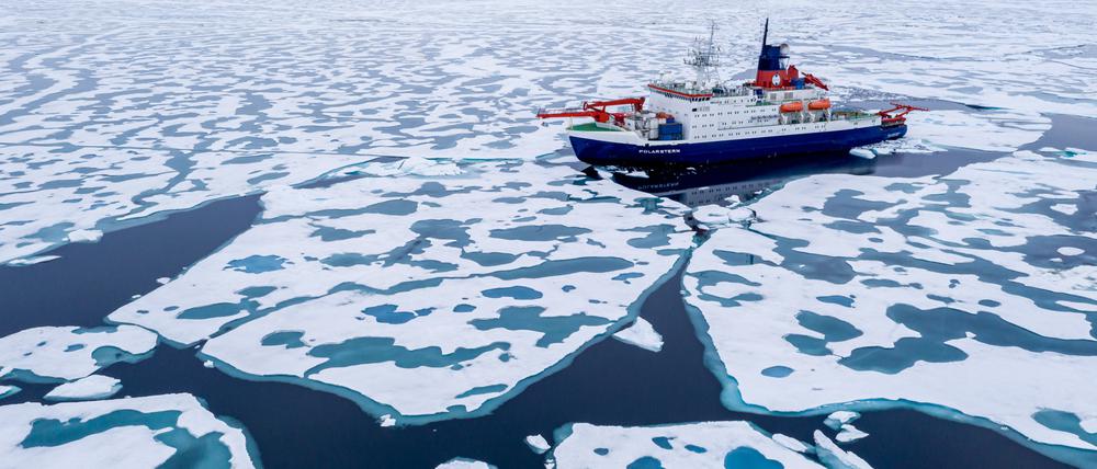 Im Dezember 2020 kehrte das deutsche Forschungsschiff „Polarstern“ zurück, das sich in der Arktis dem Nordpol nähert. 
