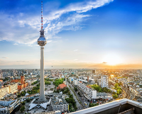 Die Weite Berlins – auch eine Weite des gedanklichen Horizonts? Foto: imago images / Panthermedia