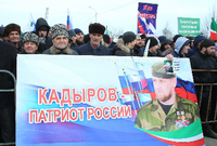 Der Patriot. Ramsan Kadyrow schart die Putin-treuen Tschetschenen um sich. Doch viele ehemalige Freischärler aus der Kaukasus-Republik kämpfen auch auf Seiten des IS. Foto: dpa