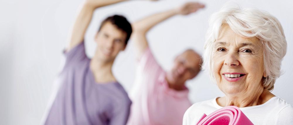 Yoga hält Senioren fit.