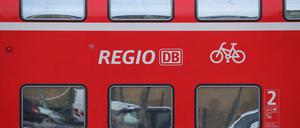 Potsdam, 21.10.2019 / Lokales / 
Deutsche Bahn, DB, Regional-Express, Regionalbahn, RE, Re, Potsdam Hauptbahnhof, Gleis, Gleise, öffentliche Nahverkehr, 
Foto: Ottmar Winter/PNN