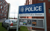 Die Polizei im englischen Rotherham steht schwer in der Kritik. Foto: Will Oliver/dpa