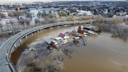 Viele Russen werfen den Behörden vor, die Flut zu lange ignoriert zu haben.