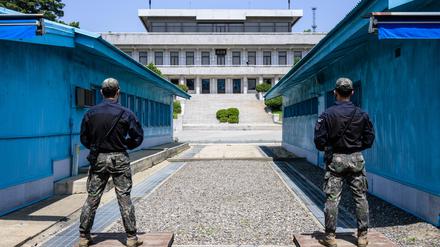 Blick auf die entmilitarisierte Zone, die die beiden Koreas trennt. 