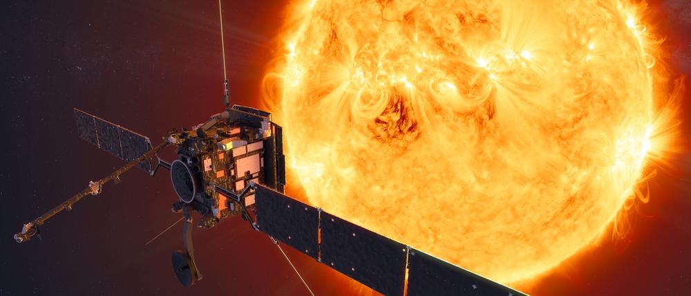 Die Sonde Solar Orbiter vor der Sonne.