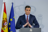 Spaniens Premier Pedro Sánchez warnt wegen des Coronavirus vor harten Zeiten. Foto: Ricardo Rubio/Europa Press/dpa