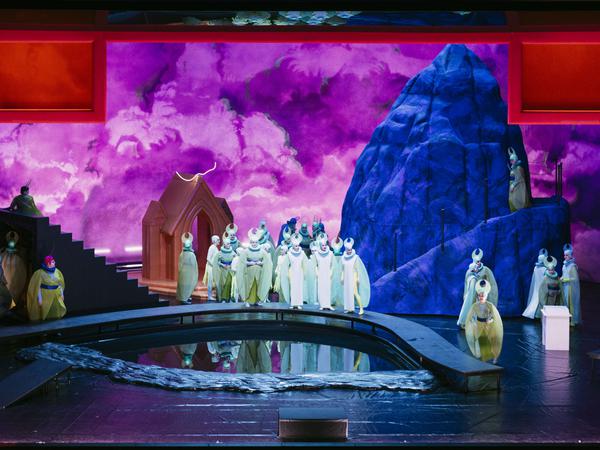 Optischer Gänsehaut-Kitsch: Szene aus Giacomo Puccinis „Suor Angelica“ an der Deutschen Oper Berlin