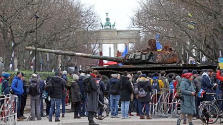Das russische Panzerwrack in Berlin.