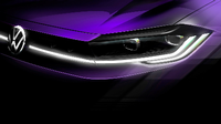 Nur echt mit Leuchtband - die Front des neuen Polo. Foto: Volkswagen AG