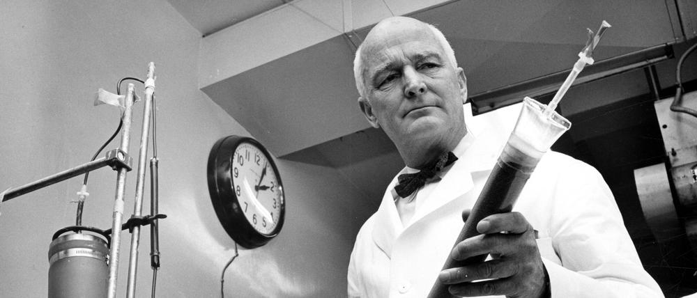 John Gibbon erfand die erste Herz-Lungen-Maschine (spätere Aufnahme 1962)