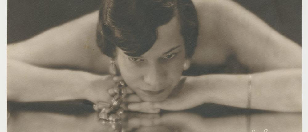 Tilla Durieux Porträt-Aufnahme, Fotograf: Alex Binder, Berlin, 1925 - 1927 Akademie der Künste [AdK], Berlin, Tilla-Durieux-Archiv 248_005