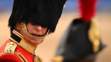 Der britische König Charles nimmt am 17. Juni 2023 an der Parade zum Geburtstag des Königs, dem „Trooping the Colour“, auf der Horse Guards Parade in London teil.