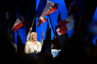 Auch in Frankreich ist der Wahlkampf in den letzten Zügen. Marine Le Pen hat gute Chancen, weiterzukommen. Foto: AFP