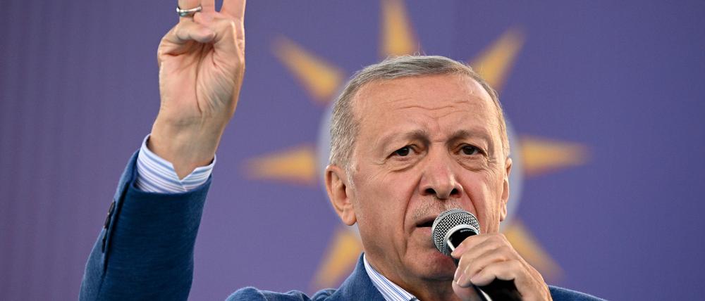 Auch auf Druck Erdogans ändert Stockholm seine Terrorgesetze. Experten warnen vor einer Einschränkung der Demokratie.