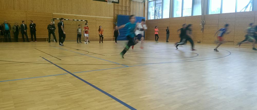 Schulsport in der Jahn-Sporthalle in Neukölln.
