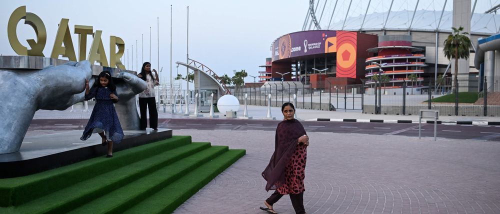 Bei den WM-Spielen im Khalifa International Stadium dürften auch viele Frauen dabei sein. Dass sie dort bald selbst wieder spielen, ist aktuell jedoch schwer vorstellbar.