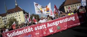 Öffentlich zeigen die Gewerkschaften klare Kante gegen die Rechtspopulisten.
