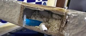 Ein mit Kokain gefülltes Surfbrett wurde am Carrasco International Airport in Uruguay beschlagnahmt. 