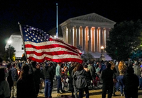 Der Kampf um die politischen Mehrheiten am Obersten Gericht mobilisiert beide Lager. Foto: J. Scott Applewhite/AP/dpa